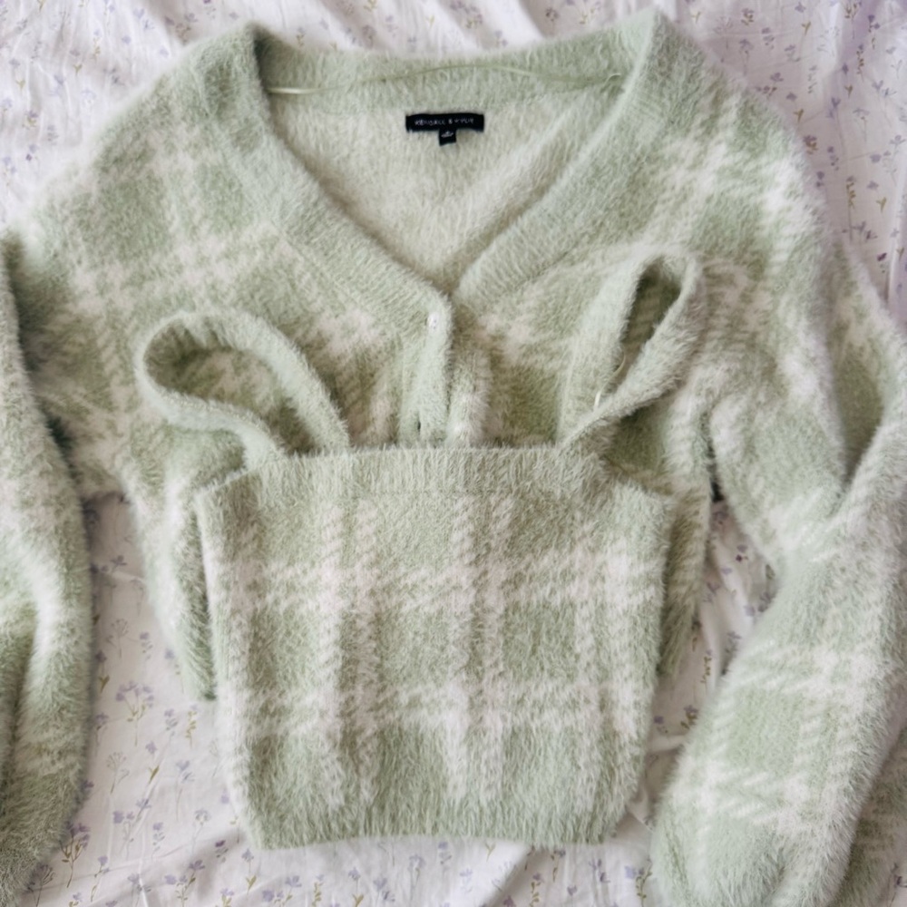 plaid cardigan and top set